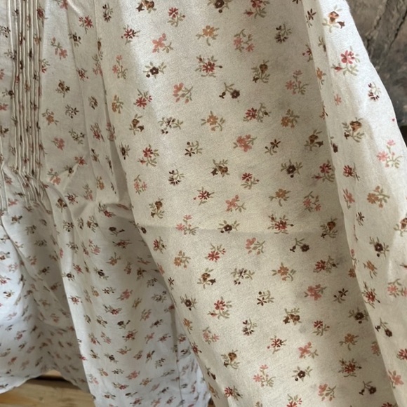 Doen Cream Floral Ruffle Blouse - Picture 4 of 5